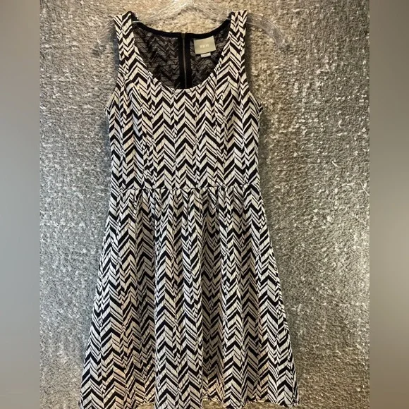 grey and white chevron dress Blue and White Chevron Print Dress 2/3T